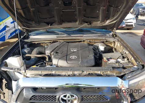 2015 Toyota Tacoma Double Cab Prerunner z USA, uszkodzony, nr VIN 3TMJU4GN4FM184088